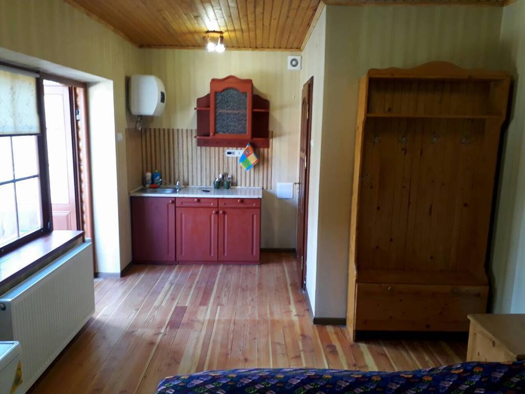 Rancho 555 Guest House Uzhhorod Exterior photo