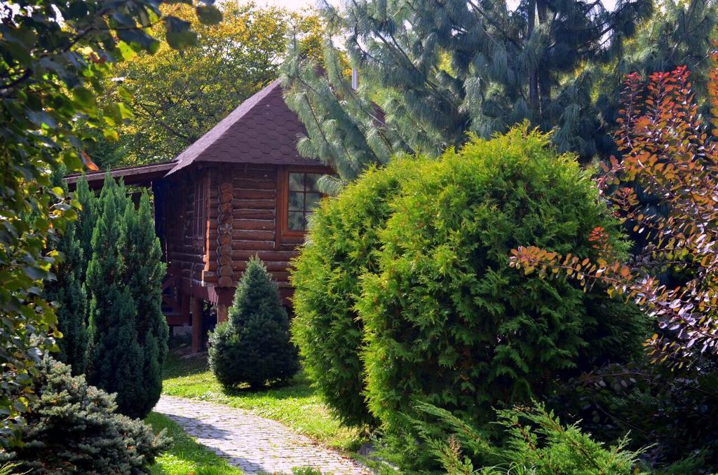 Rancho 555 Guest House Uzhhorod Exterior photo